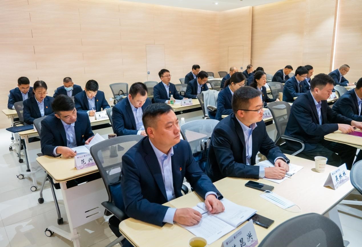 盱眙农商银行中层管理人员"赋能提升"计划培训班（第二期）在南京大学顺利开班